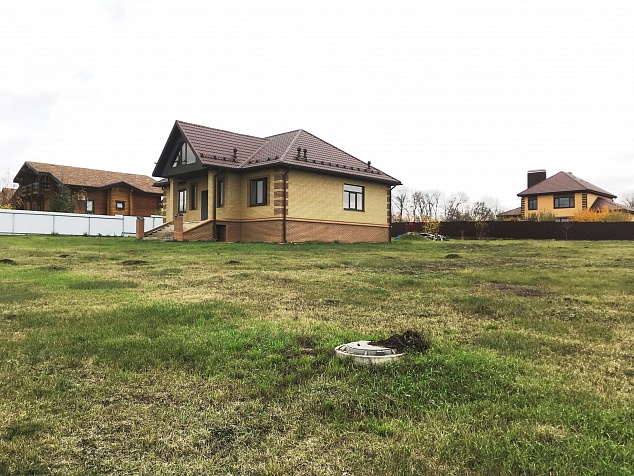 Дом 152 м² на участке 25 сот. в поселке Комсомольский