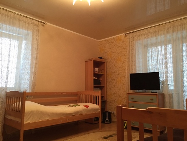 Трехкомнатная квартира в центре Харьковской горы